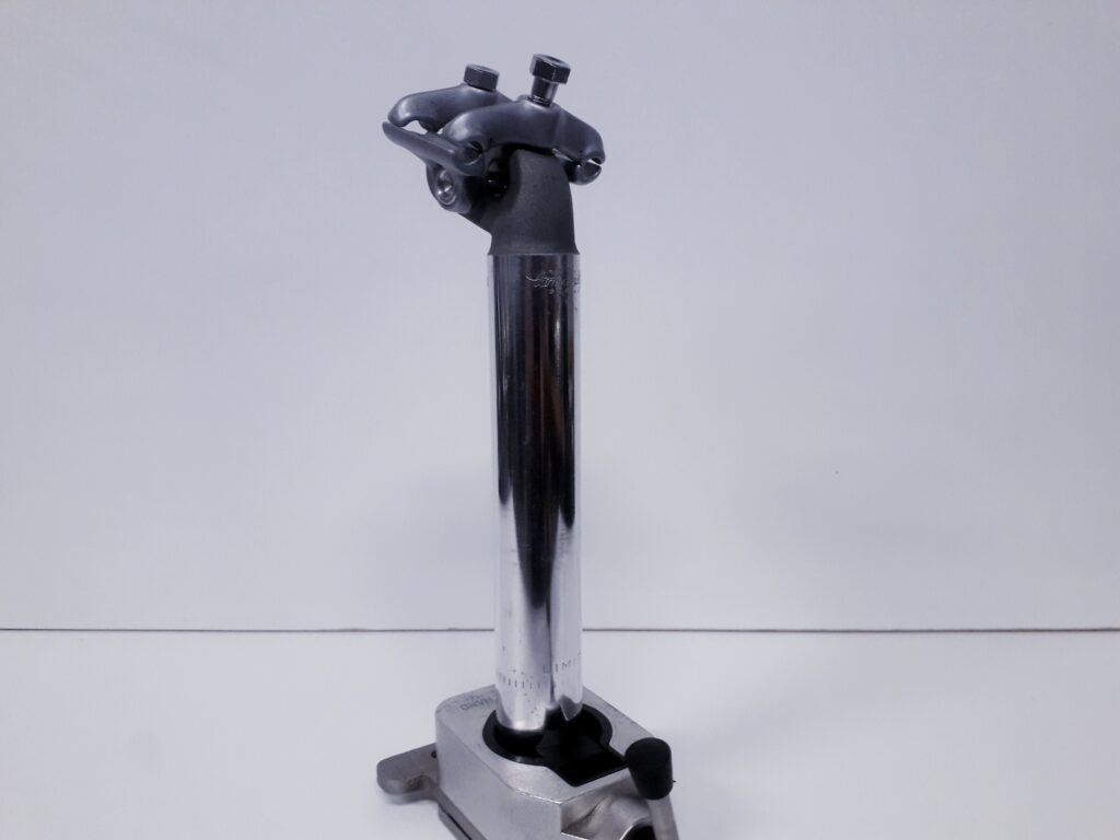 CAMPAGNOLO RECORD SEAT POST 27.2MM/210MM 1970s